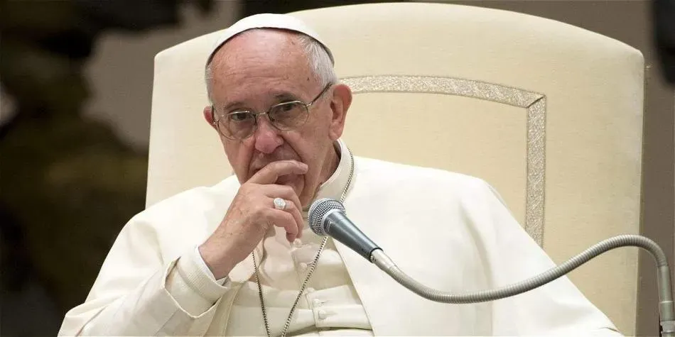papa francisco pensando 11zon bfedde05d5